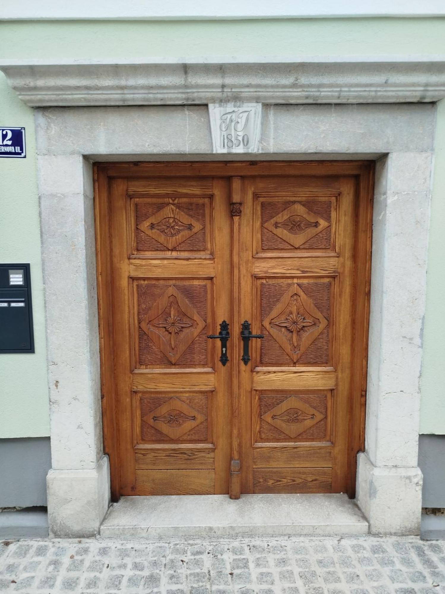 Apartma Mamut 1850 Kamnik Esterno foto